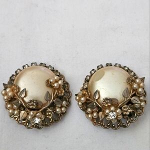 Vintage Estate Baroque Faux Pearl Gold Tone Leaves Rhinestones Plug Earrings